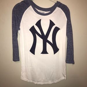 Limited edition Yankees baseball long sleeve tee